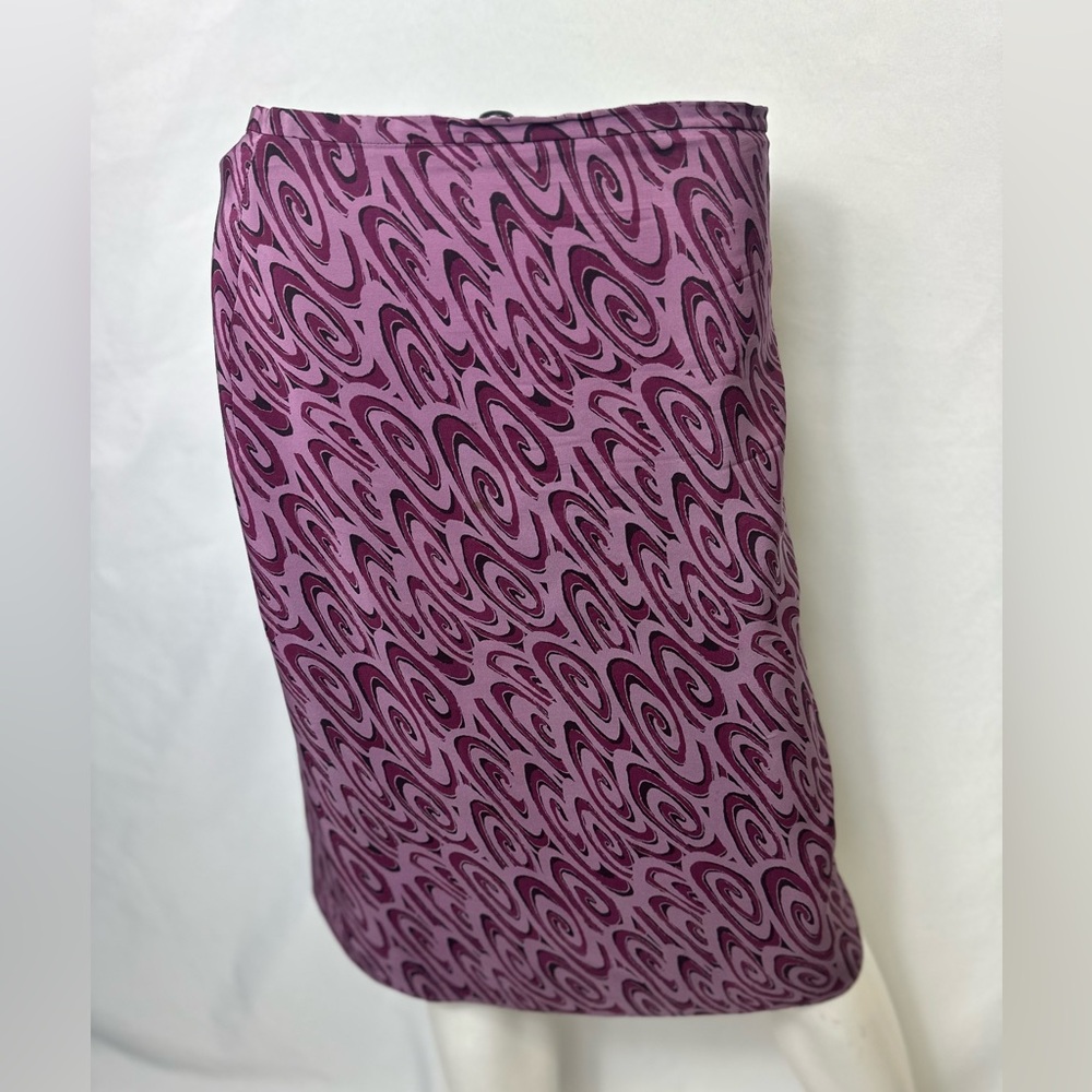 Banana Republic Vintage 100% Silk Skirt Size 8 Purple Zip Closure